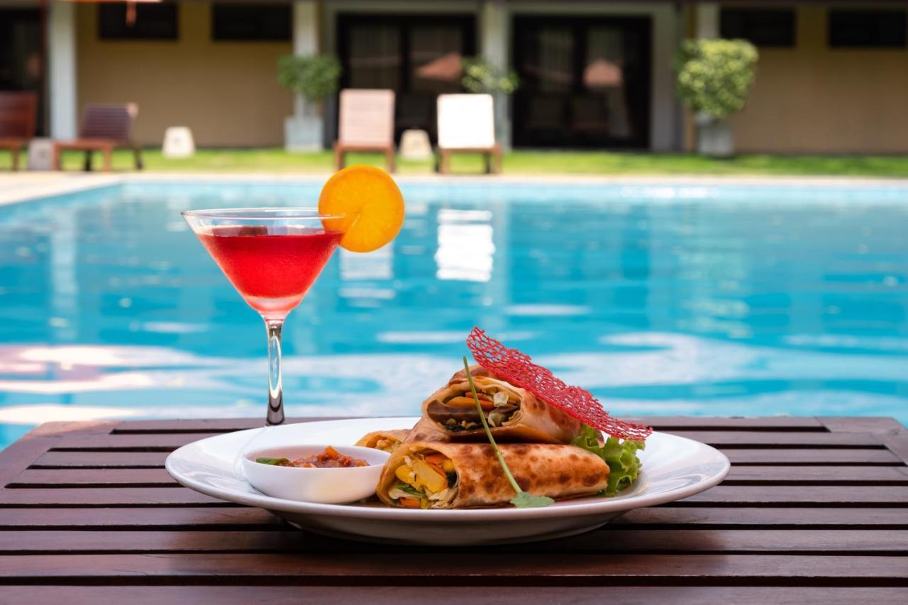 Rajarata Hotel Anuradhapura Eksteriør billede
