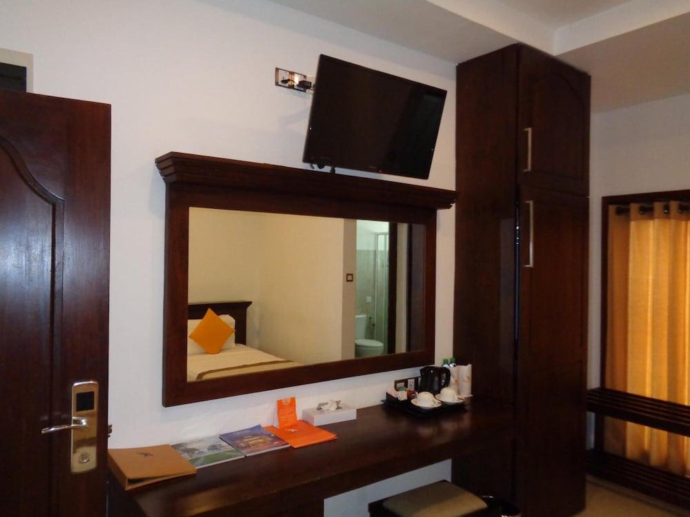 Rajarata Hotel Anuradhapura Eksteriør billede