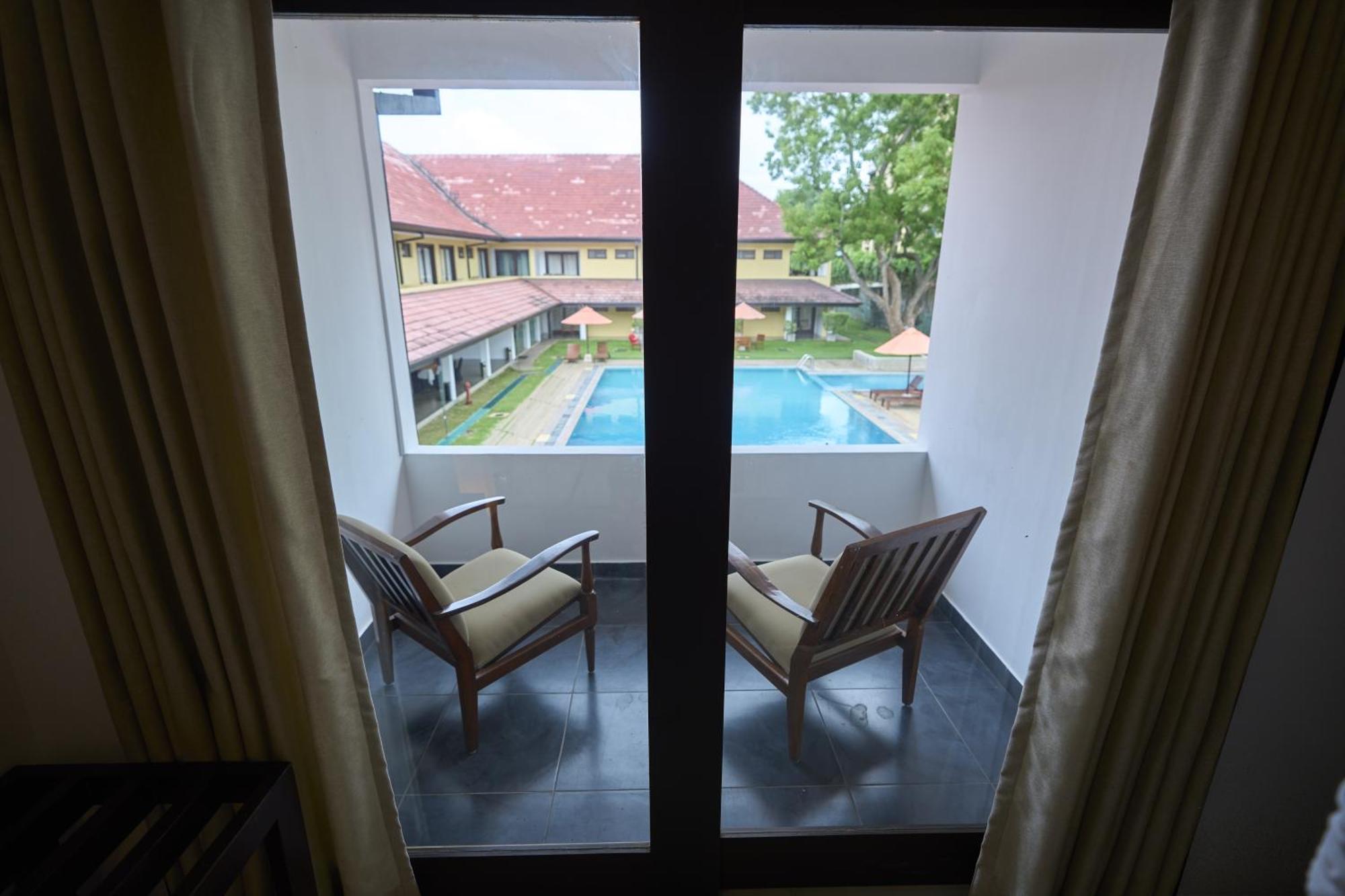 Rajarata Hotel Anuradhapura Eksteriør billede