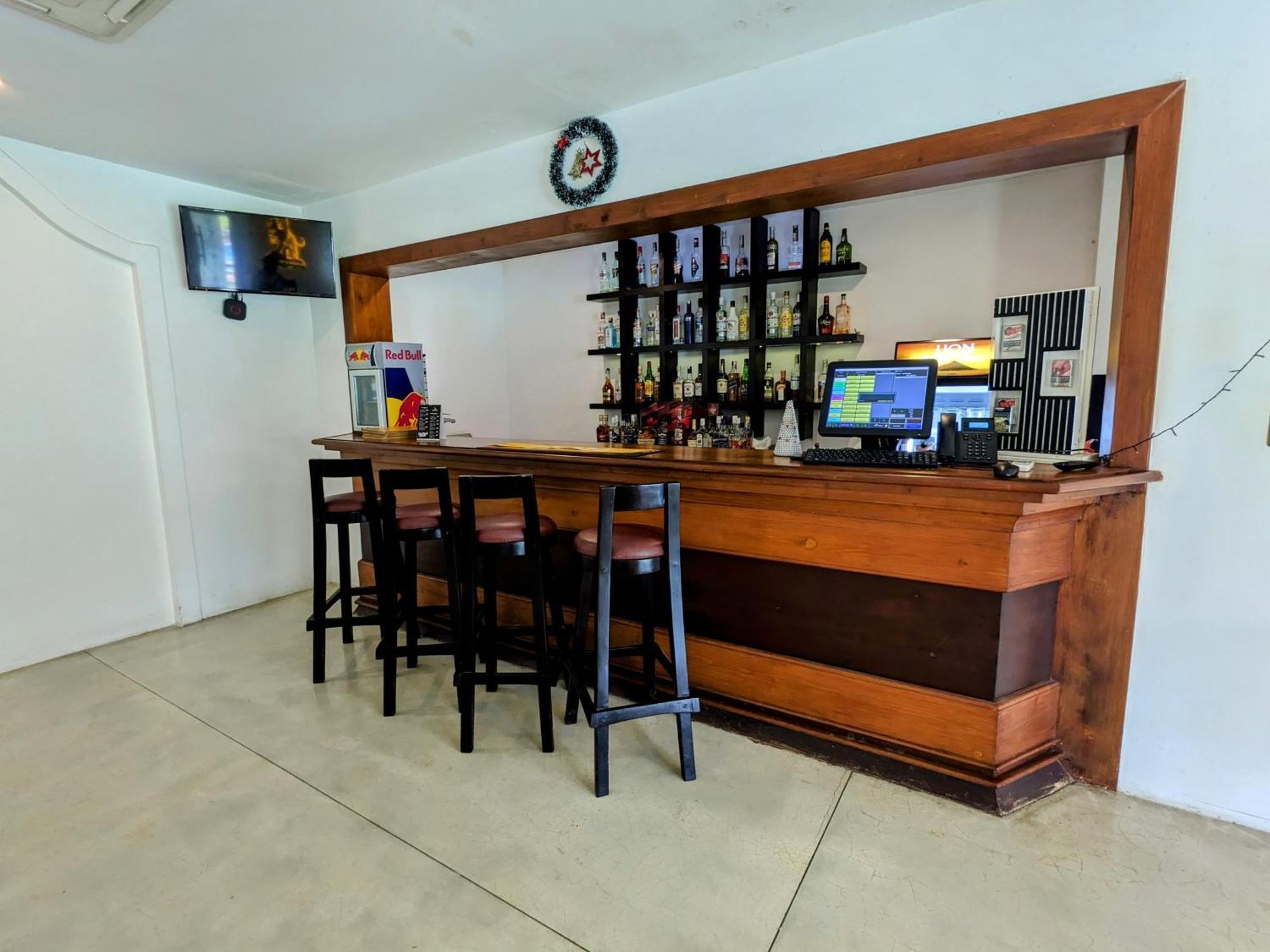Rajarata Hotel Anuradhapura Eksteriør billede