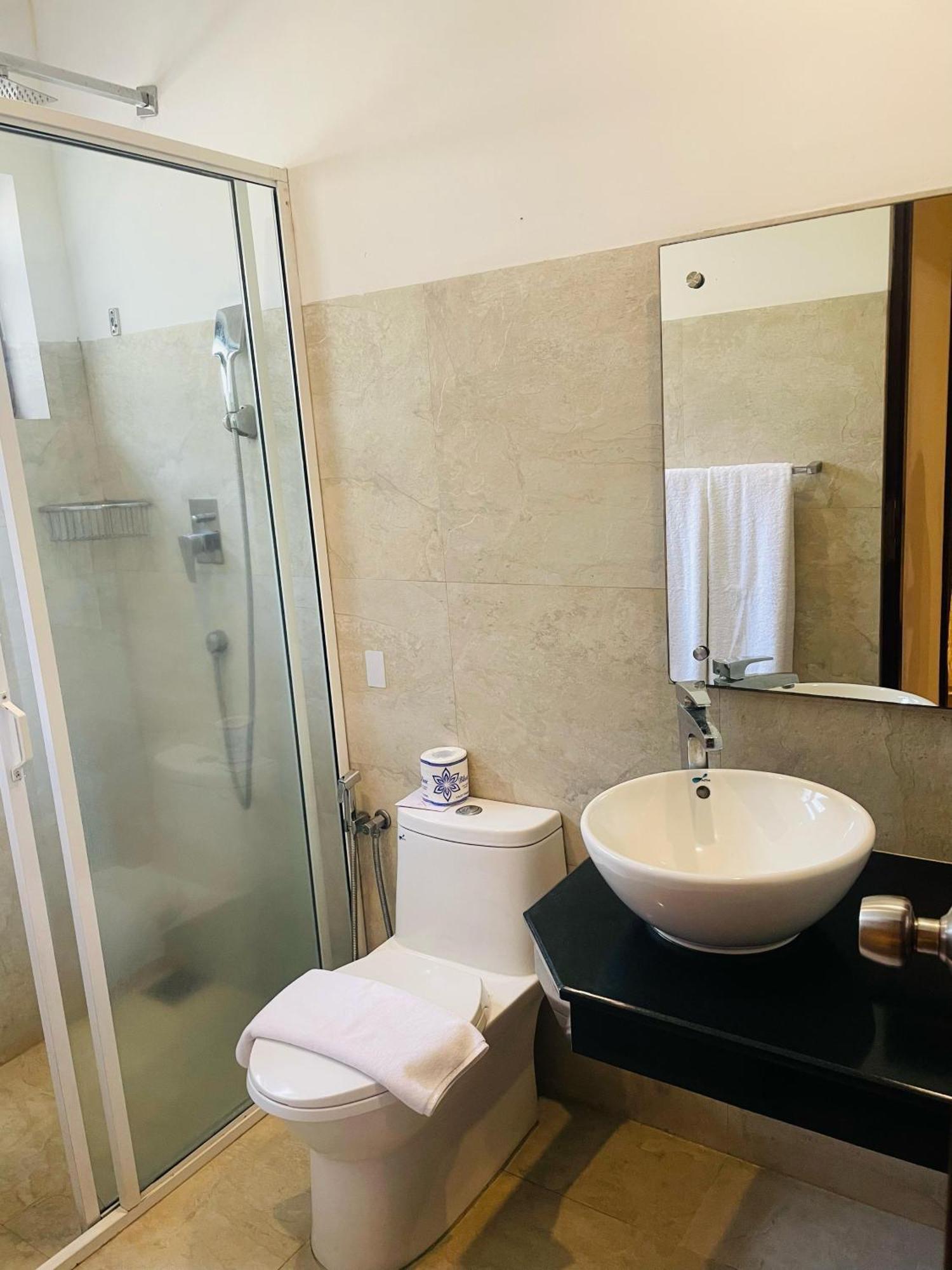 Rajarata Hotel Anuradhapura Eksteriør billede